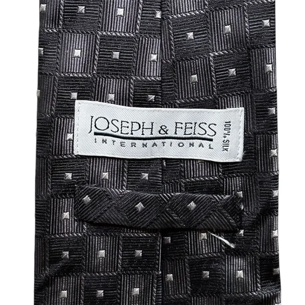 Joseph & Feiss Geometric Square Pattern Silk Tie Grey Silver